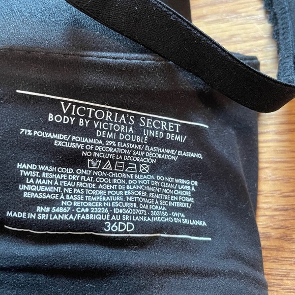 🚨🚨SOLD VS BRA BUNDLE🚨🚨 - Picture 4 of 5